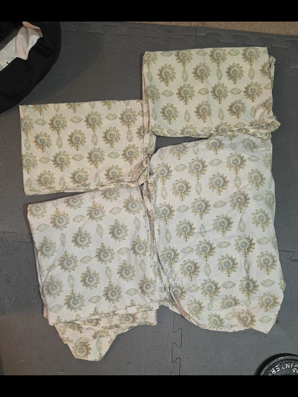 Pottery Barn Floral Medallion Cotton Sheet Set - Cream and Sage